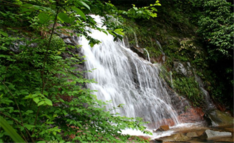 浠水县三角山旅游风景区